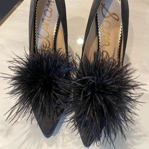 Sam Edelman Black Feather Pom Pom pumps